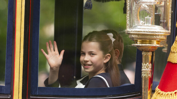 Prinsessa Charlotte joutui luopumaan yli 36 000 puntaa maksaneesta lahjastaan