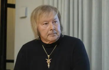 Danny, 81, raivostui – lataa nyt rajua tekstiä: ”Saatana!”