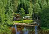 Omalta rannalta kelpaa pulahtaa uimaan