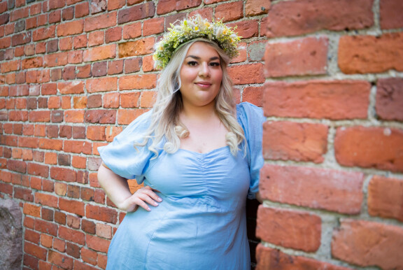 Jasmiina on kiitollinen saamastaan terapia-avusta.