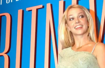 Britney Spears muutti tyyliään – kuvat ennen ja jälkeen