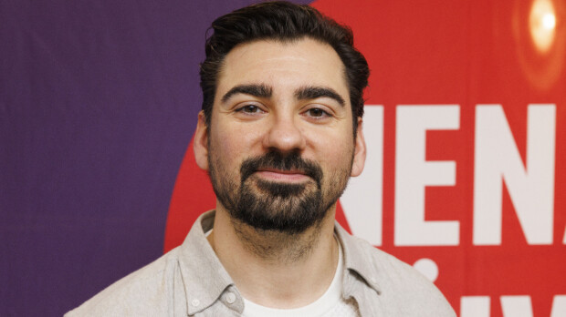 Gogi Mavromichalis julkaisi herkän perhekuvan – taustalla hauska tarina