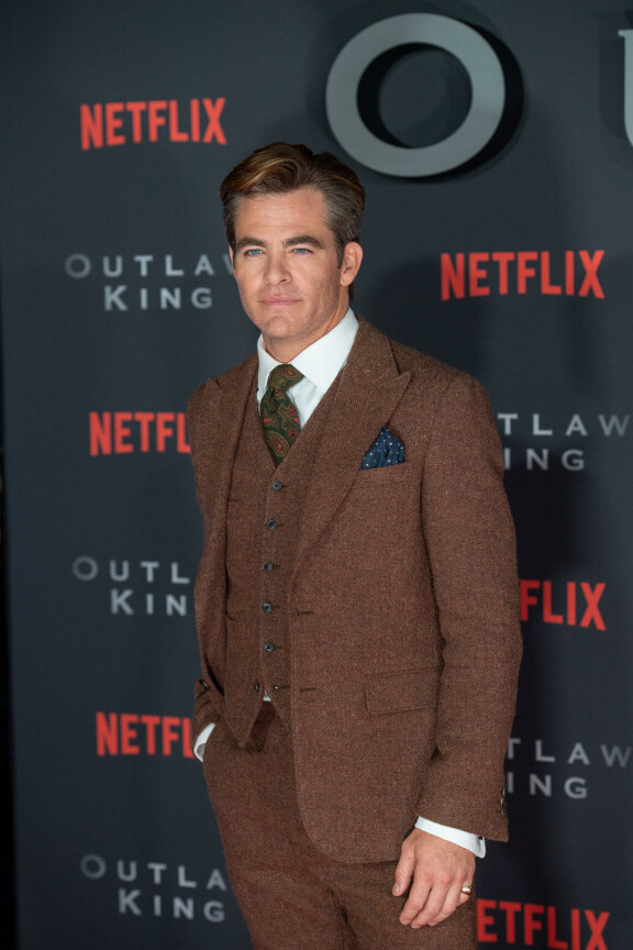Chris Pine Outlaw King -elokuvan ensi-iltatilaisuudessa Lontoossa.