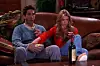 Ross (David Schwimmer) perusteli serkkunsa (Denise Richards) pussausyritystä sillä, ettei hän ollut saanut seksiä pitkään aikaan.
