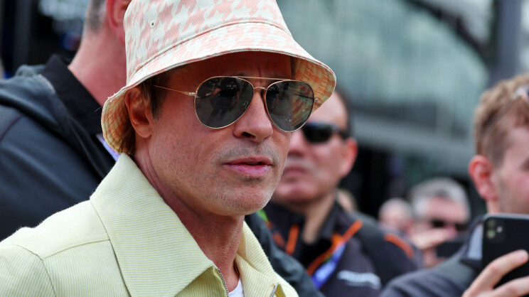 Harvinaiset kuvat! Brad Pitt toi tyttöystävänsä kameroiden eteen