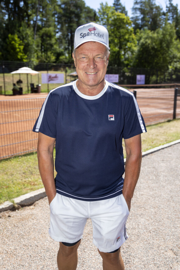 Tennismatsit sujuivat hienosti. Jukan ykköskesälaji on kuitenkin padel.