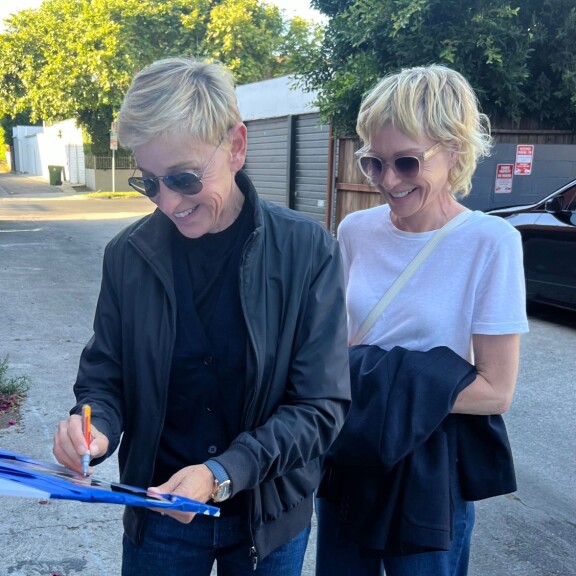 Ellen on ollut yhdessä näyttelijä Portia de Rossin kanssa jo 20 vuotta.