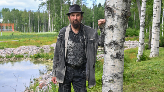 Farmi Suomen pehtoori paljastaa: Näin kuvaukset tilalla todellisuudessa tehdään