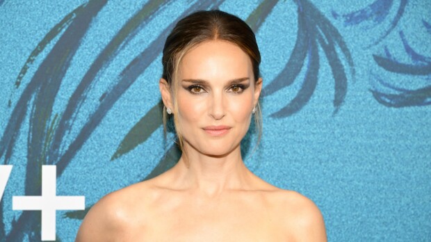 Kuin jumalatar! Natalie Portman Kreikassa altaalla - erikoinen uikkarivalinta