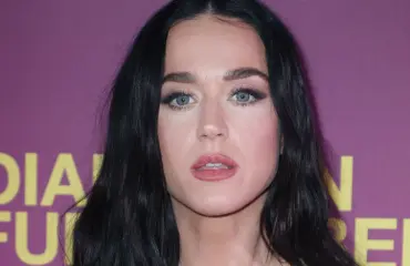 Katy Perryn julkaisu raivostuttaa – taustalla seksuaalirikoskohu
