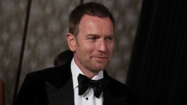 Mitä ihmettä? Maailmantähti Ewan McGregor bongattiin Lahdesta – päräytti paikalle moottoripyörällä!