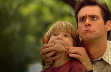 Muistatko tämän ysärikomedian? Jim Carrey tienasi ensimmäiset miljoonansa