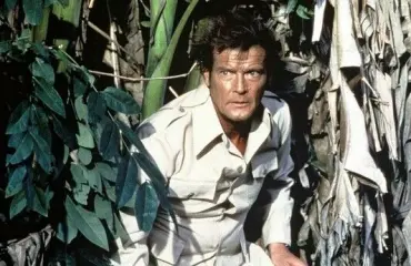 Roger Moore: Ex-vaimo piinasi vuosikausia