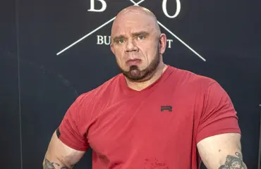 Bull Mentula kyseli tatuoinnistaan – sai armotonta kuittailua