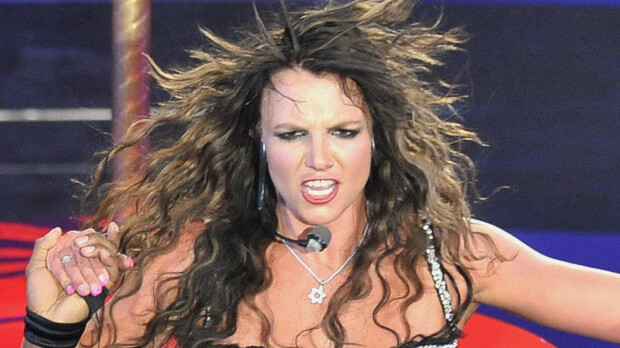 Julkkistappelu! Britney Spearsilta poikkeuksellisen kipakka vastaus häntä haukkuneille Osbourneille