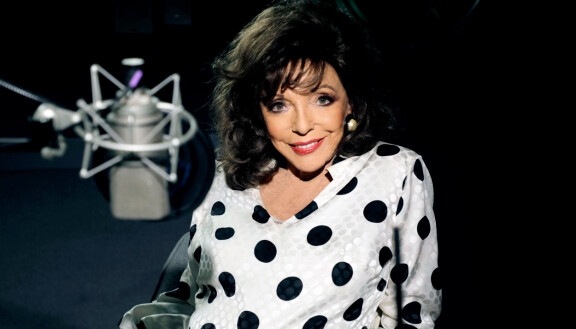 Joan Collins on jäljittelemätön diiva vuosikymmenestä toiseen.