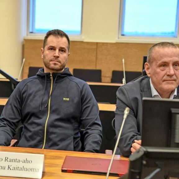 Sofia seurusteli Katiska-johtaja Niko Ranta-Ahon kanssa. Sofia selvisi Katiska-rikosvyyhdistä lopulta sakkotuomiolla. Sofia seurusteli Katiska-johtaja Niko Ranta-Ahon kanssa. Sofia selvisi Katiska-rikosvyyhdistä lopulta sakkotuomiolla.