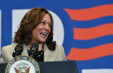 Tiesitkö tätä Kamala Harrisista? Isä jyrähti kannabis-ulostulosta