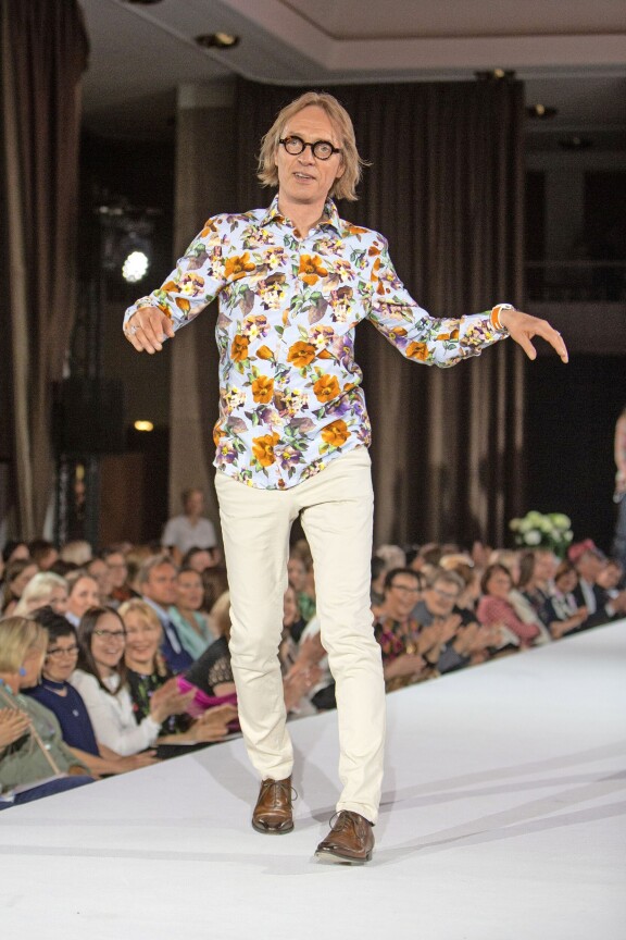 Kohussa ryvettynyt Mika on tehnyt paluun televisioruuduille.