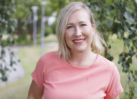 Inka Henelius ei välitä siitä, juontaako Urheiluruutua mies vai nainen. – Kunhan osaa asiansa ja on aidosti kiinnostunut ja innokas oppimaan.