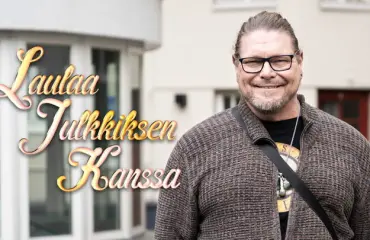 Ex-aikuisviihdetähti esiintyi tuhansille ihmisille yllättävässä roolissa: ”Muilla meriiteillä tultiin katsomaan”