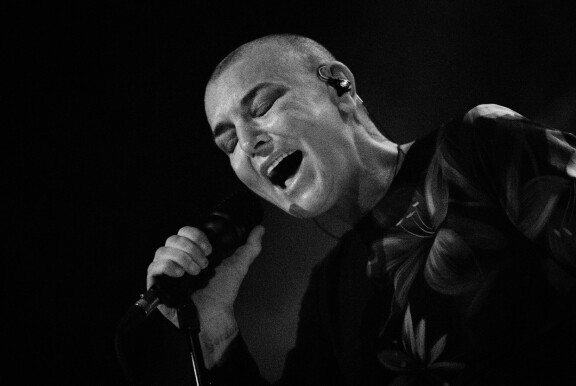 Sinead O'Connor tuli tunnetuksi megahitistään Nothing Compares 2 U.