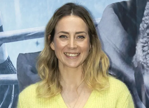 Iina Kuustoselta hilpeä paljastus suosikkielokuvan kuvauksista – katso kuva