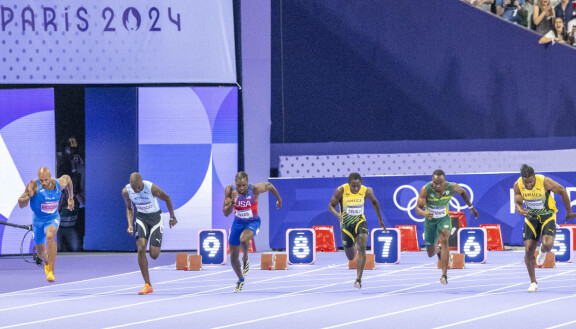 Pariisissa nähtiin sunnuntaina historiallisen tasokas 100 metrin olympiafinaali.