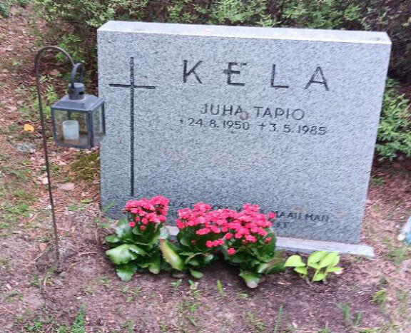 Anssi Kelan isä kuoli vain 34-vuotiaana. Nyt hauta on laitettu kuntoon.