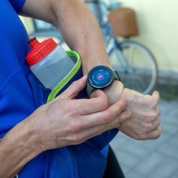 Halki Suomen rullahiihtäessä välineistön on oltava vimosen päälle kondiksessa. Teemun reittiä voi seurata reaaliajassa GPS-tallentimen ansiosta osoitteesta kestavyysurheilu.fi. Halki Suomen rullahiihtäessä välineistön on oltava vimosen päälle kondiksessa. Teemun reittiä voi seurata reaaliajassa GPS-tallentimen avulla osoitteesta kestavyysurheilu.com.