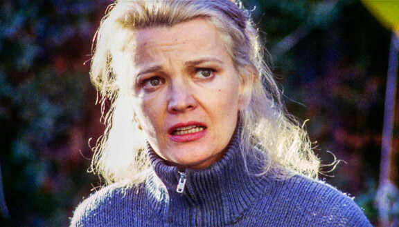 Gena Rowlands elokuvassa Naisen parhaan vuodet (1974), jossa hän esitti mielenterveysongelmista kärsivää kotiäitiä.