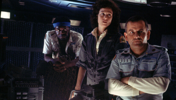 Yaphet Kotto, Sigourney Weaver ja Ian Holm elokuvassa Alien – kahdeksas matkustaja.