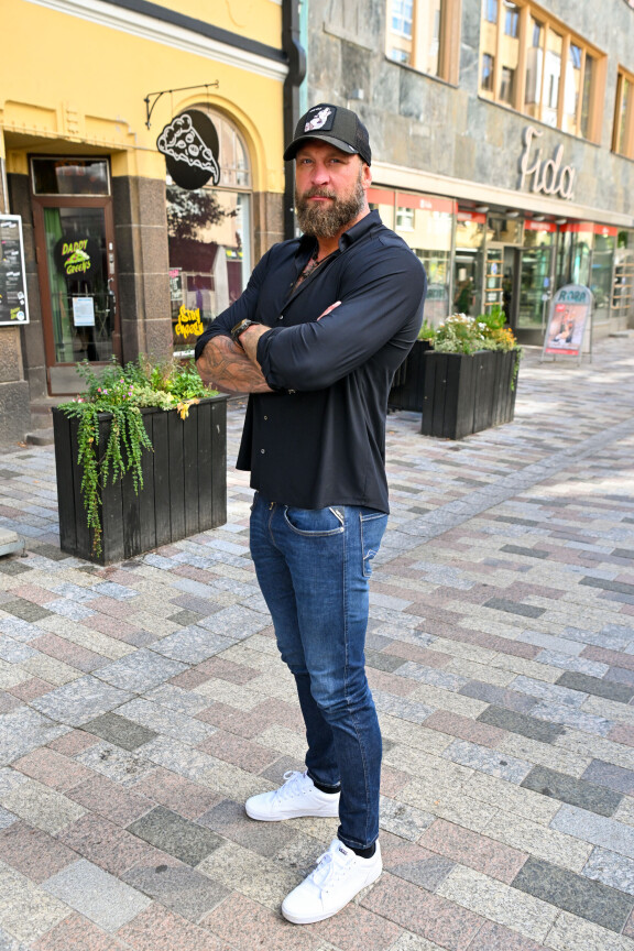 Vaikka Robertia ei tänä vuonna olla nähty nyrkkeilykehissä, on hän ylläpitänyt taitojaan itsekseen.