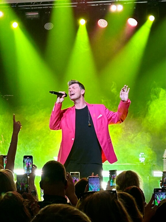 Nick Carter villitsi suomalaisyleisöä 30 vuoden rautaisella esiintymiskokemuksellaan.
