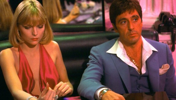 Michelle Pfeiffer ja Al Pacino elokuvassa Scarface – arpinaama.