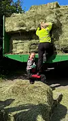 Maanviljelijä ja sometähti Anne-Mari 