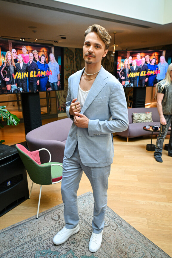 Roope Salminen on puhunut julkisuudessa paljon siitä, miten hyvää raitistuminen on tehnyt hänelle niin henkisesti kuin fyysisestikin.