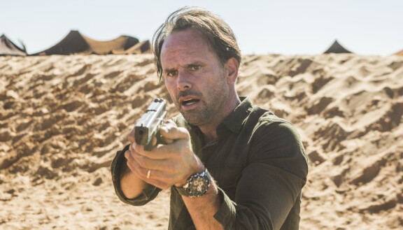Walton Goggins vuoden 2019 Deep State -trillerissä.