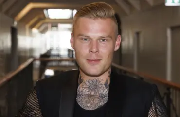 Tanssiin.fi: Tangokuningas Aki Samuli: Kihlat