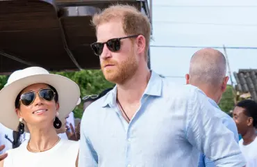 Mitä ihmettä? Prinssi Harry hämmensi käytöksellään – kuvat