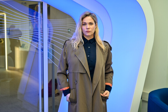 Pihla Viitala on tuttu muun muassa tv-sarjoista Karppi ja Ivalo.