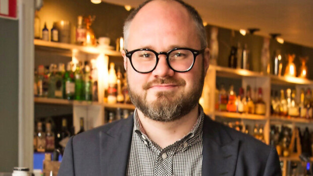 Tuomas Enbuskelta mauton vitsi suuseksistä Tuomas Enbuske