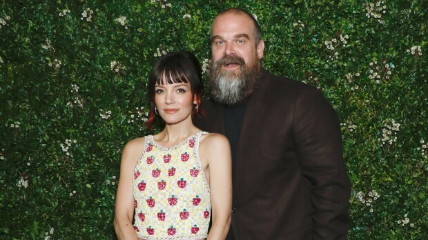 Laulaja Lily Allen palautti rescue-pennun – sai kimppuunsa PETA:n ja tappouhkauksia