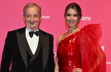 Hjallis Harkimo ja Jasmine Pajari tekivät näyttävän teon!