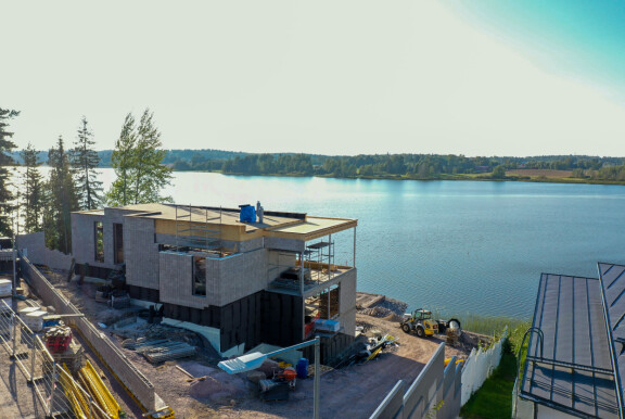 Miljoonatalon rakennustyöt ovat jo pitkällä.