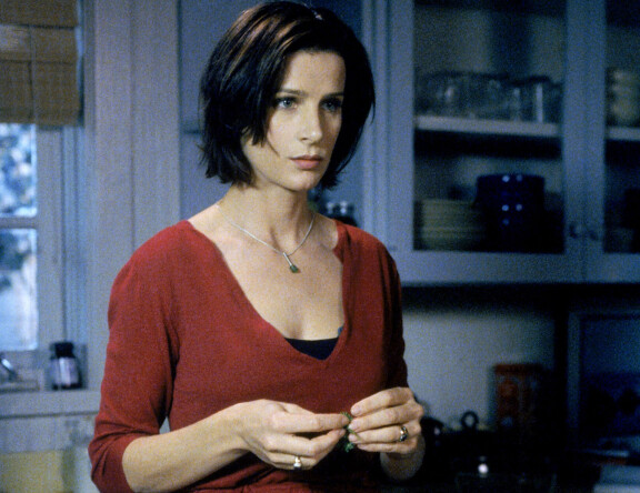 Rachel Griffiths sai vuonna 2002 parhaan naissivuosan Golden Globe -palkinnon.