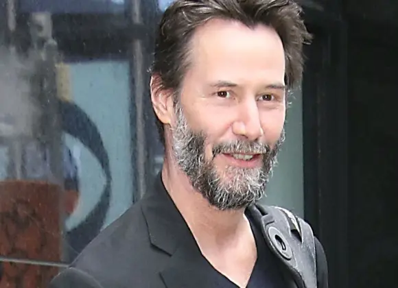 Matrix-tähti Keanu Reeves täytti 60 vuotta: "Ajattelen kuolemaa koko ajan"
