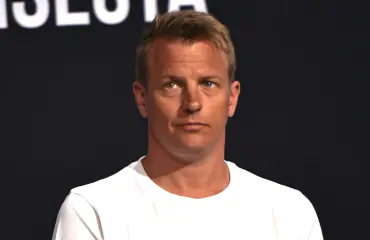 Kimi ja Minttu Räikkönen lähtivät formulahulinoihin – ihanat perhekuvat!