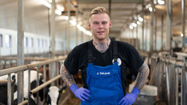 Tangokuningas Aki Samuli on erilainen maatalouslomittaja:
”En ole tissihikimummo”