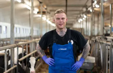 Tangokuningas Aki Samuli on erilainen maatalouslomittaja:
”En ole tissihikimummo”